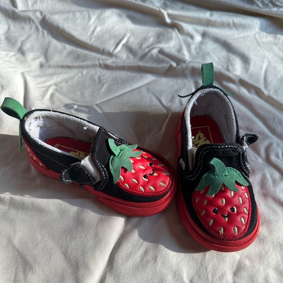 VANS strawberry velcro / slip on shoes 🍓 - Picture 2 of 9